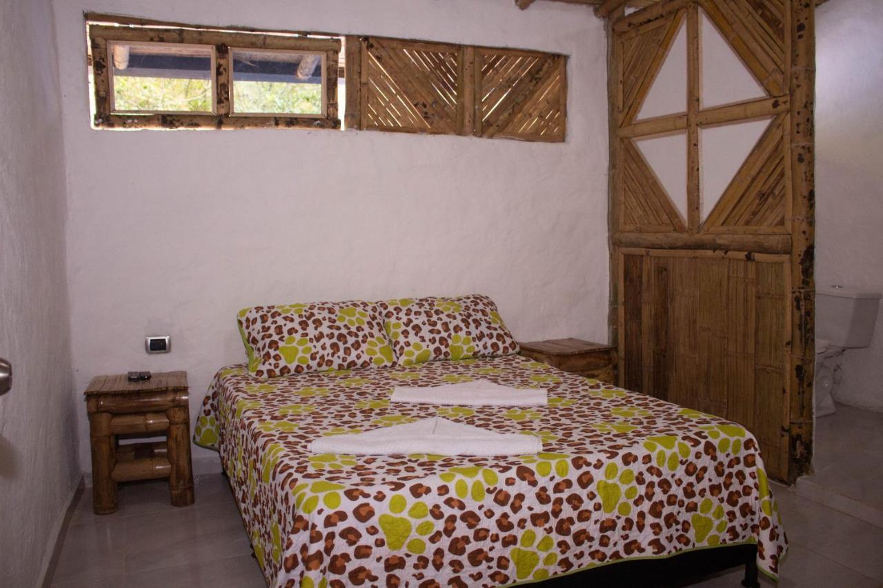 Hosteria El Sendero - Cocorná Exteriör bild